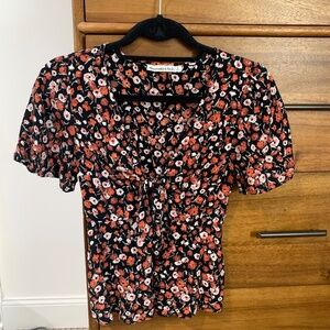 Abercrombie cropped tie front blouse